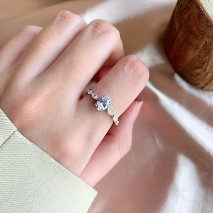 [Amore Jewelry]0.75 Carat Luxurious Vibrant Elongated Cushion Cut Daily Ring