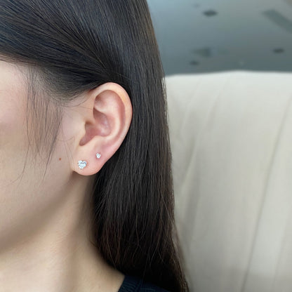 [Amore Jewelry]Sparkling Heart Shaped Simple Earrings