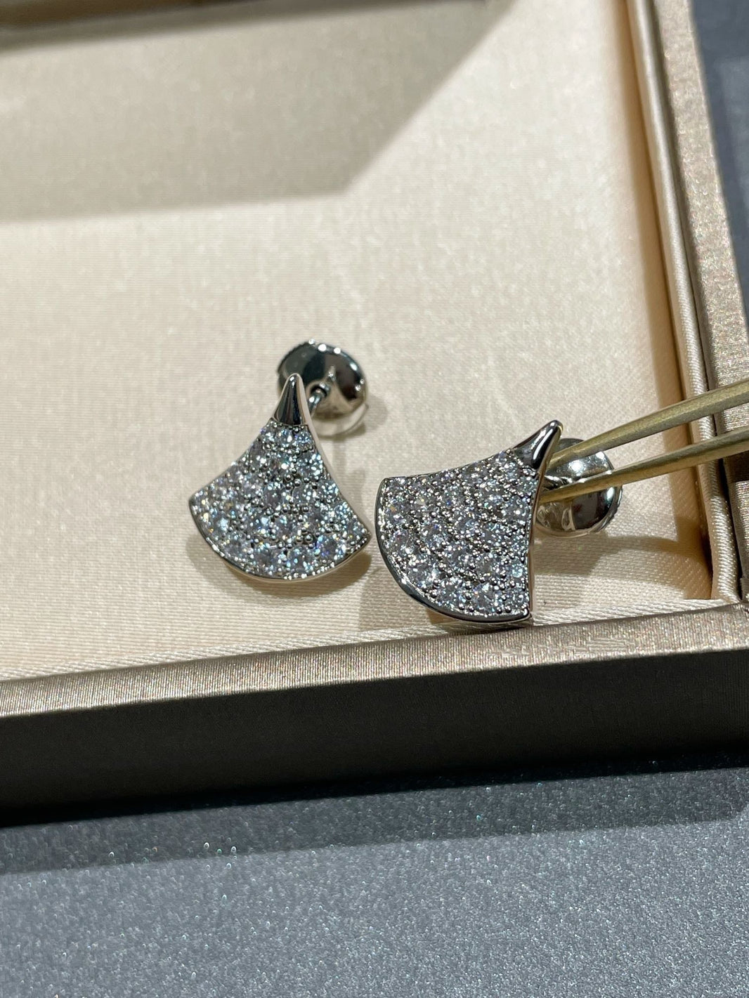 [Amore Jewelry]DREAM STUD EARRINGS DIAMOND