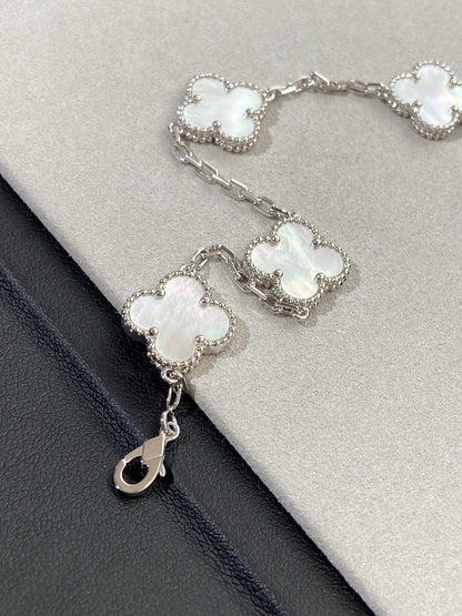 [Amore Jewelry]CLOVER WHITE PEARL MOP 5 MOTIF BRACELET COLLECTION