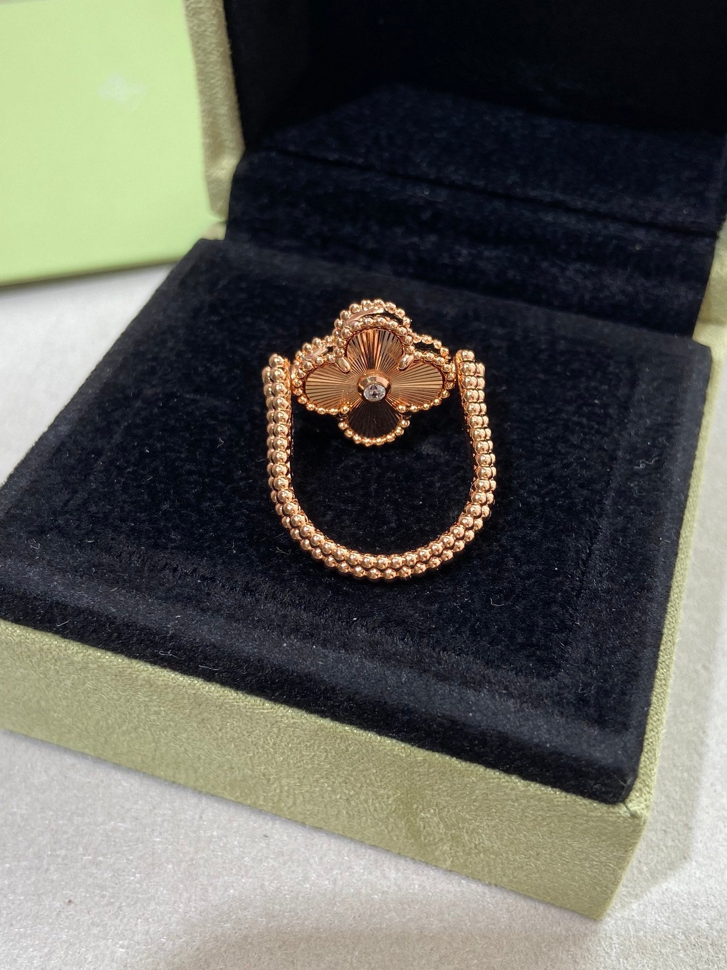 [Opulent Aurora]CLOVER RIVERSIBLE PINK GOLD RING