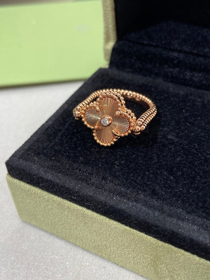 [Opulent Aurora]CLOVER RIVERSIBLE PINK GOLD RING