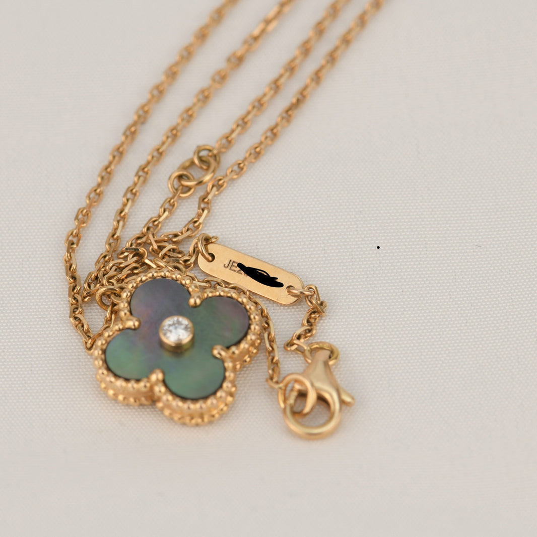 [Amore Jewelry]CLOVER 15MM DIAMOND AND MOTHER-OF-GREY NECKLACE