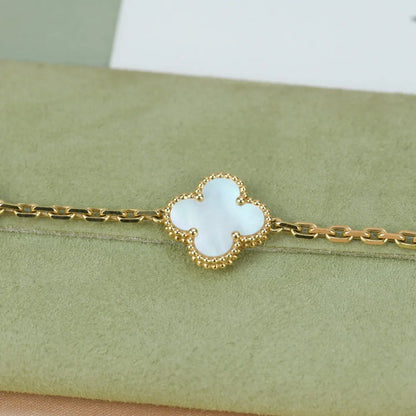 [Amore Jewelry]CLOVER WHITE PEARL MOP 5 MOTIF BRACELET COLLECTION