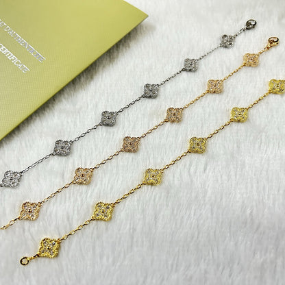 [Opulent Aurora]CLOVER 6 MOTIF DIAMOND BRACELET