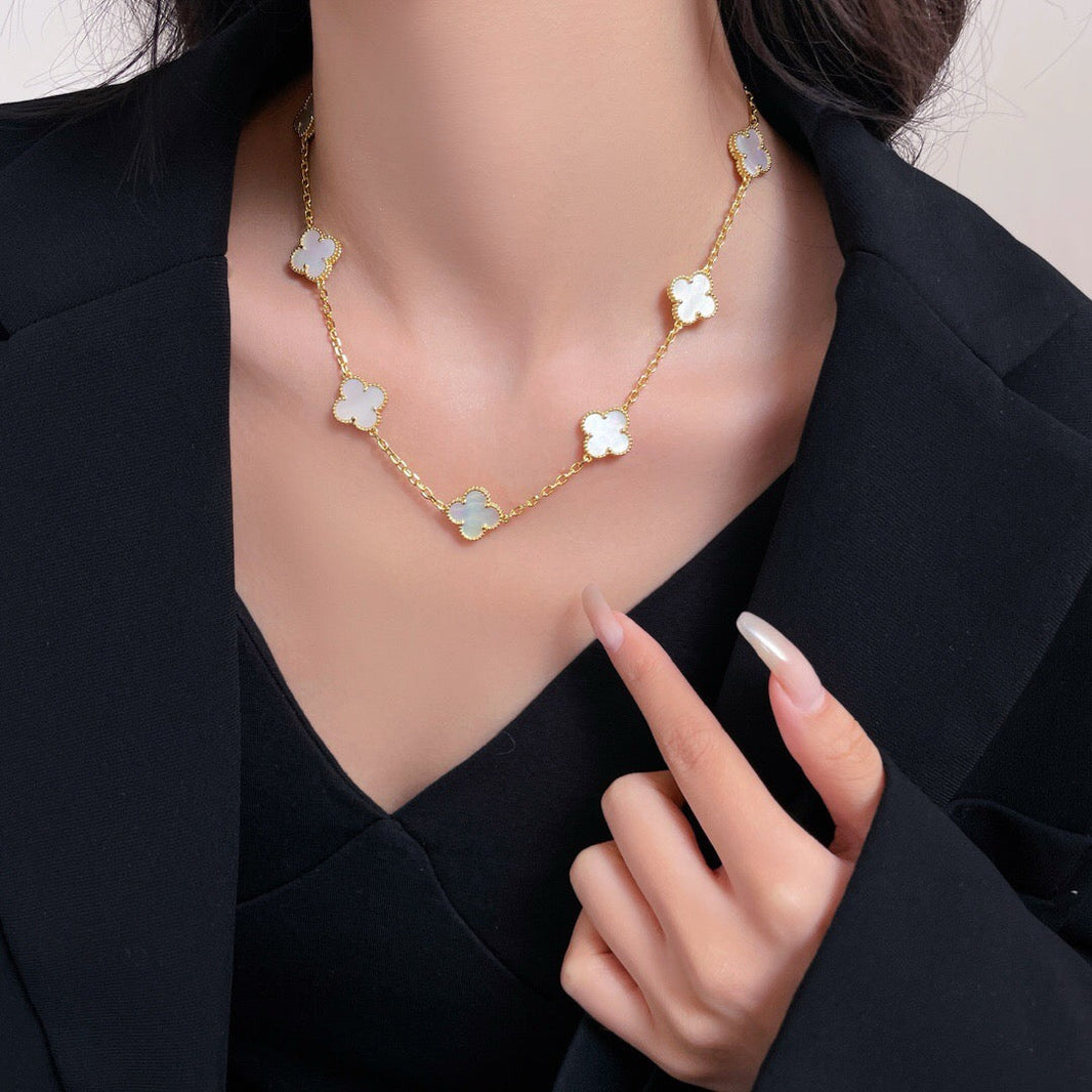 [Amore Jewelry]CLOVER 10 MOTIFS WHITE MOTHER OF PEARL NECKLACE