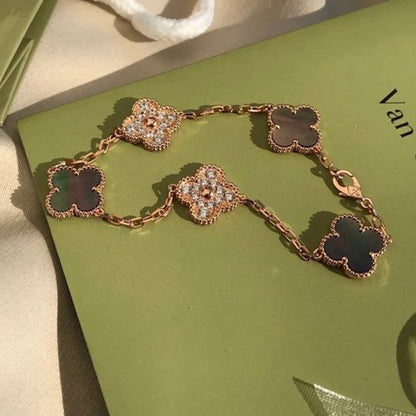 [Amore Jewelry]CLOVER 5 MOTIF GRAY MOP DIAMOND BRACELET