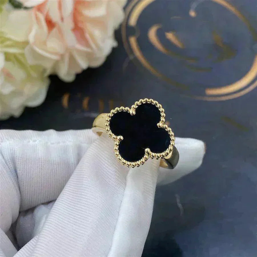 [Opulent Aurora]CLOVER ONYX RING