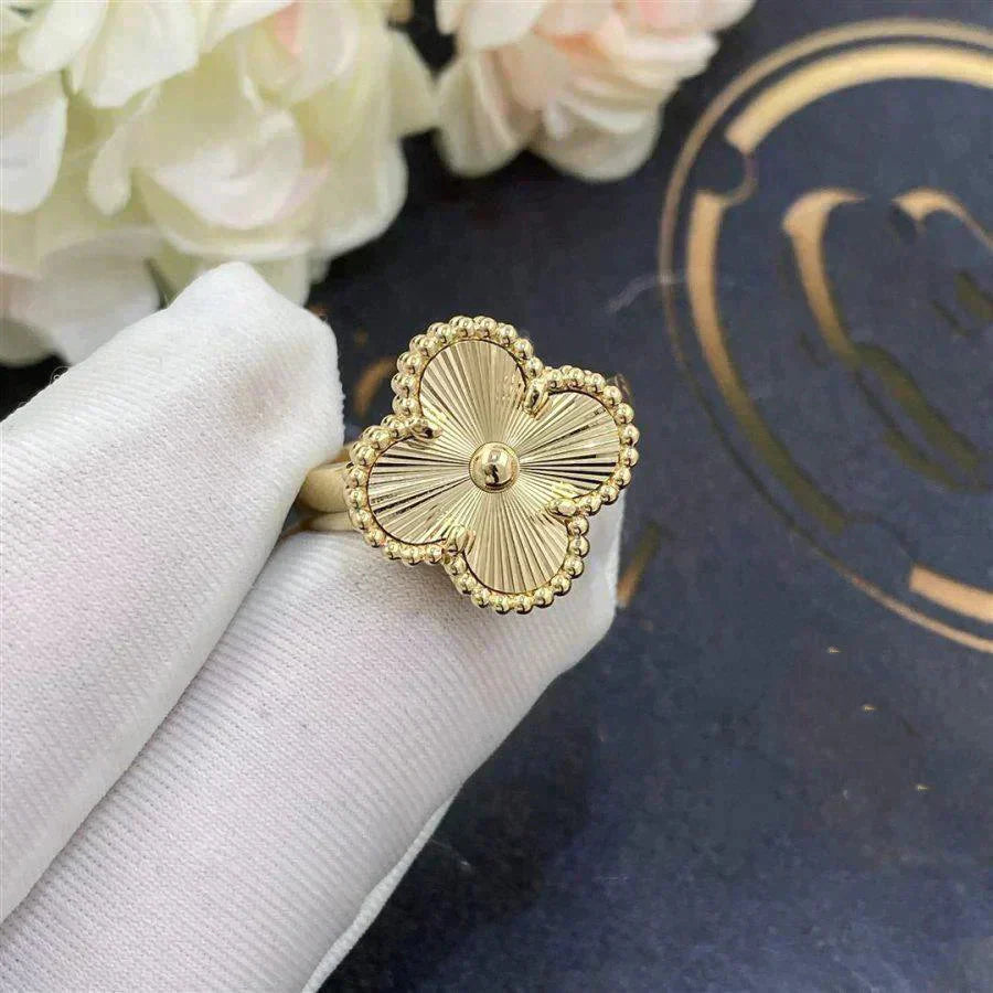 [Opulent Aurora]CLOVER GOLD RING