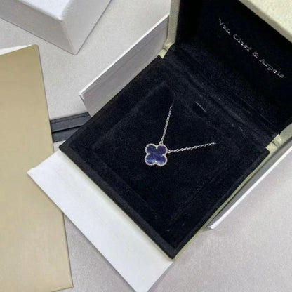 [Opulent Aurora]CLOVER 15MM PIETERSITE NECKLACE SILVER